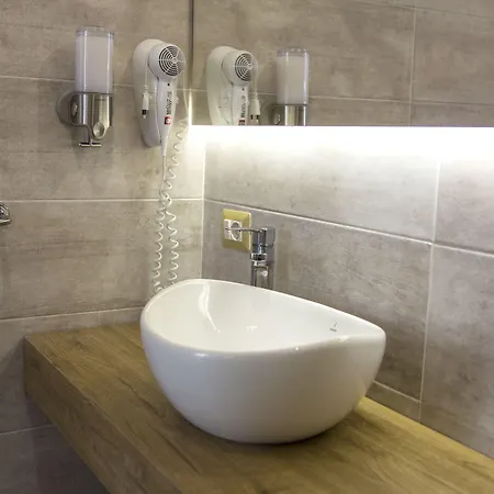 Nocleg ze śniadaniem Plebiscitum 2.0