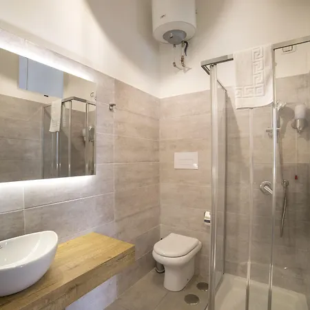 Plebiscitum 2.0 B&B 나폴리